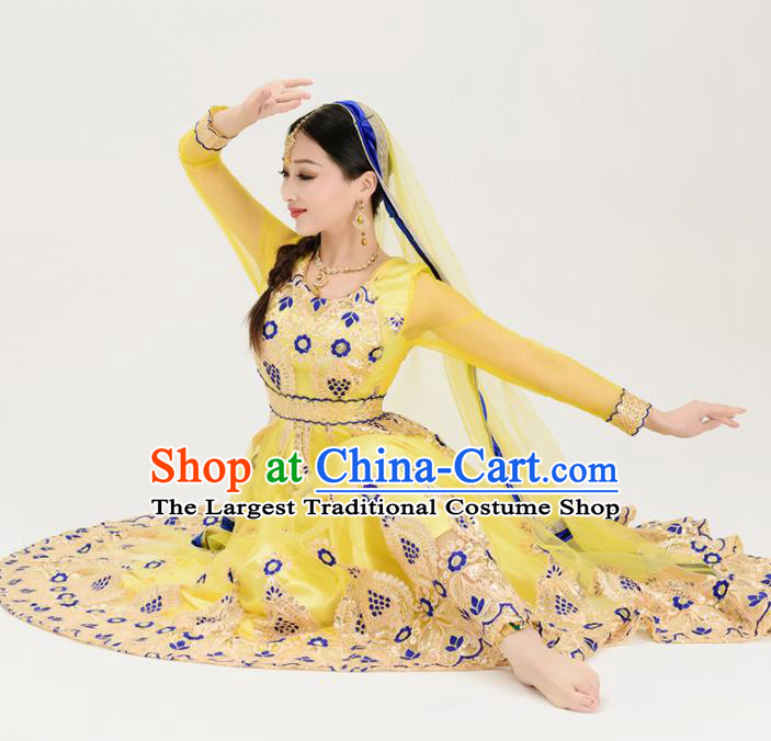 Asian India Traditional Yellow Sari Bollywood Belly Dance Costumes South Asia Indian Princess Dress for Women