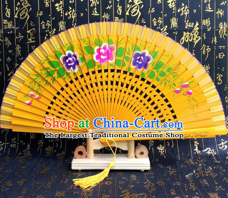 Chinese Handmade Classical Folding Fans Printing Wood Yellow Accordion Fan for Women