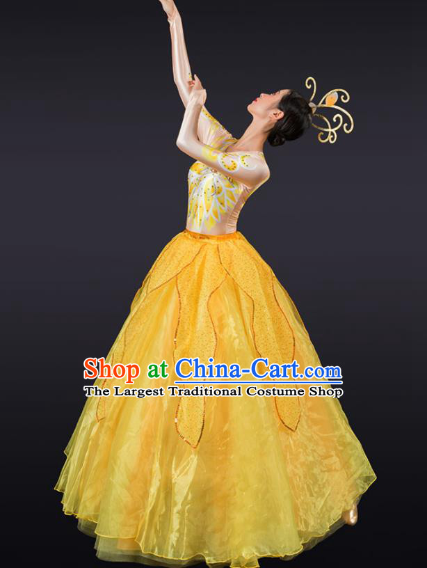 Chinese Spring Festival Gala Stage Performance Yellow Veil Dress Traditional Modern Dance Opening Dance Costume for Women