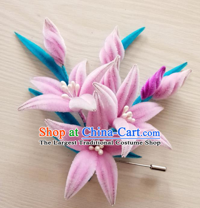 Handmade Chinese Classical Pink Velvet Flowers Brooch Ancient Palace Breastpin for Women