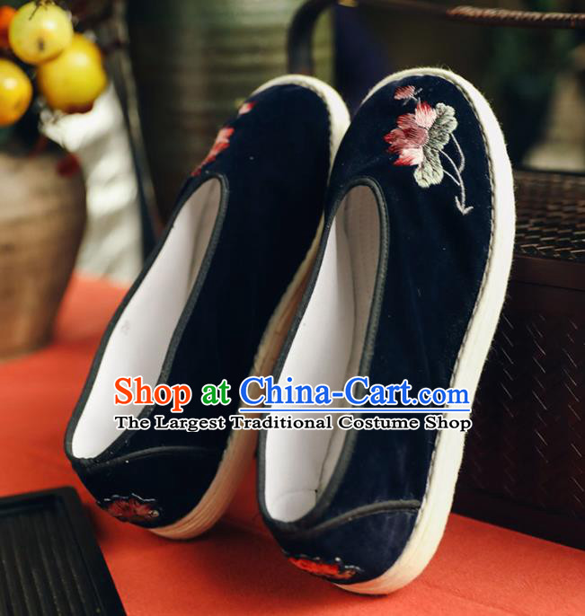 Chinese Handmade Black Cloth Shoes Traditional National Shoes Ancient Princess Embroidered Lotus Hanfu Shoes for Women