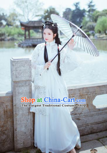 Chinese Ancient White Hanfu Dress Traditional Ming Dynasty Nobility Lady Costume for Women