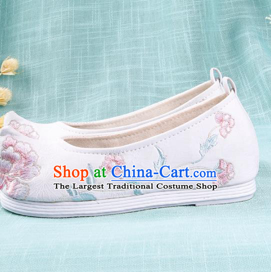 Chinese Traditional Embroidered Peony White Shoes Hanfu Cloth Shoes Handmade Ancient Princess Shoes for Women