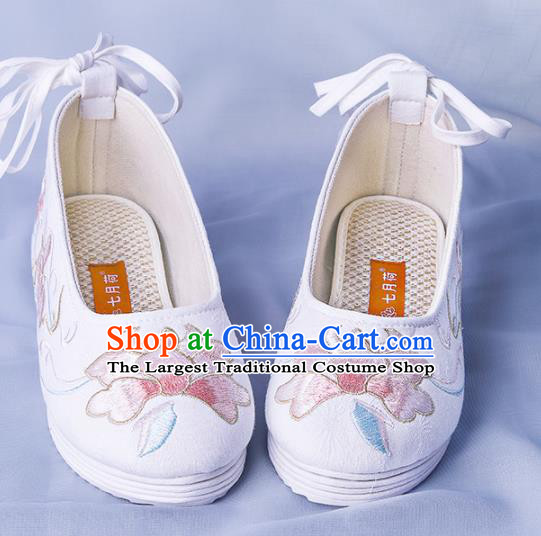 Chinese Traditional White Embroidered Shoes Hanfu Cloth Shoes Handmade Ancient Princess Shoes for Women