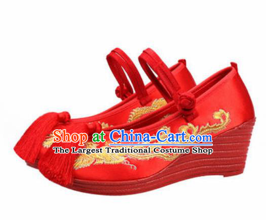 Chinese Traditional Shoes Opera Wedding Satin Shoes Hanfu Princess Shoes Embroidered Phoenix Red Shoes for Women