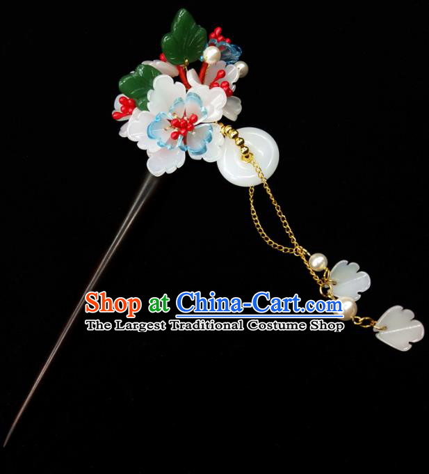 Chinese Ancient Hanfu White Plum Tassel Hairpins Traditional Handmade Hair Accessories for Women