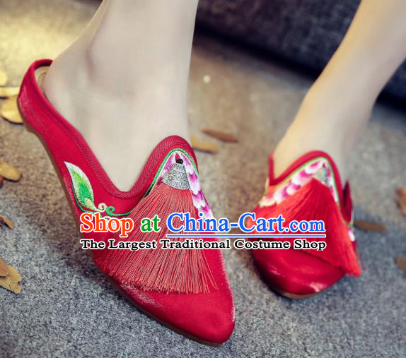 Asian Chinese National Embroidered Red Satin Shoes Classical Dance Shoes Traditional Hanfu Shoes for Women