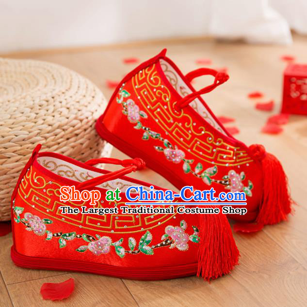 Asian Chinese National Dance Shoes Wedding Red Embroidered Shoes Ancient Princess Shoes Traditional Hanfu Shoes for Women