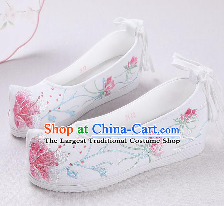 Chinese Handmade Opera Embroidered White Shoes Traditional Hanfu Shoes National Shoes for Women