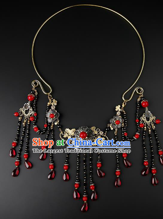 Chinese Handmade Song Dynasty Shell Plum Necklet Classical Jewelry Accessories Ancient Hanfu Black Beads Tassel Necklace for Women