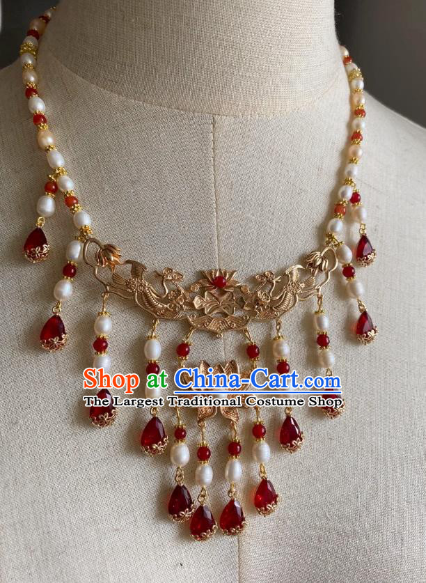 Chinese Handmade Red Crystal Pearls Tassel Necklet Classical Jewelry Accessories Ancient Hanfu Golden Lotus Phoenix Necklace for Women