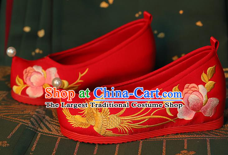 China Handmade Red Cloth Shoes Wedding Hanfu Shoes Princess Shoes Bride Shoes Embroidered Phoenix Peony Shoes