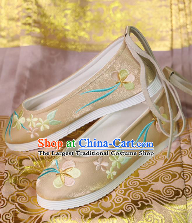 China Handmade Hanfu Shoes Princess Shoes Embroidered Shoes Women Shoes Beijing Golden Satin Shoes