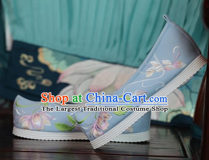 China Princess Shoes Women Shoes Handmade Hanfu Shoes Light Blue Cloth Shoes Embroidered Epiphyllum Shoes