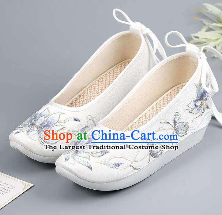 China Embroidered Epiphyllum Shoes Ancient Court Shoes Traditional Hanfu Shoes Ming Dynasty Princess Shoes