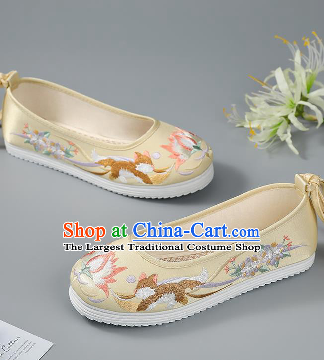 China Embroidered Flowers Shoes Ming Dynasty Princess Shoes Traditional Hanfu Shoes Yellow Cloth Shoes