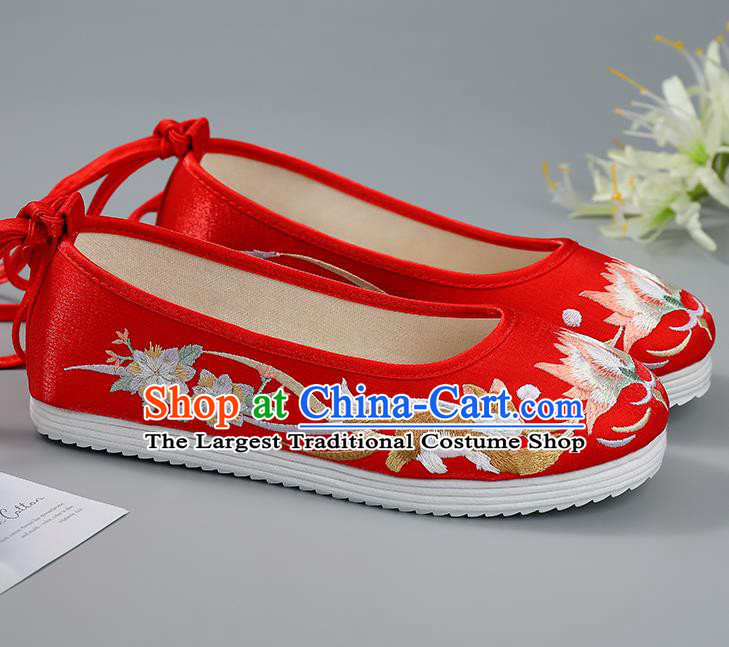 China Traditional Red Hanfu Shoes Ming Dynasty Princess Shoes Embroidered Flowers Shoes Wedding Shoes