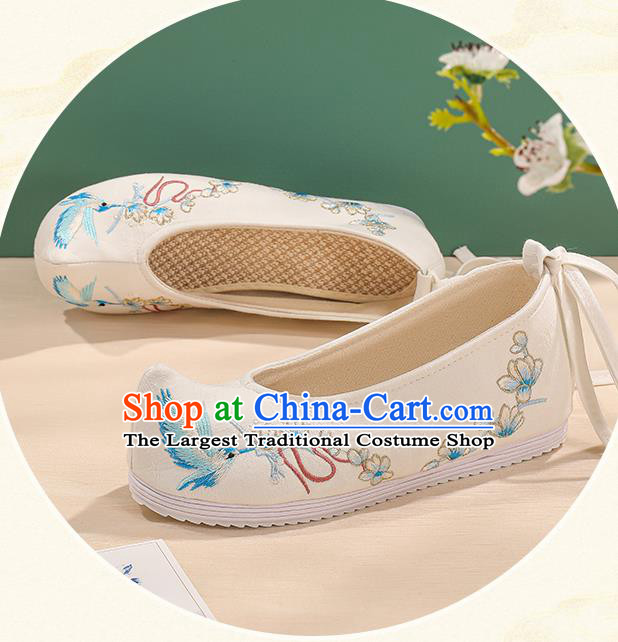 China Handmade Embroidered White Bow Shoes Hanfu Princess Shoes Cloth Shoes