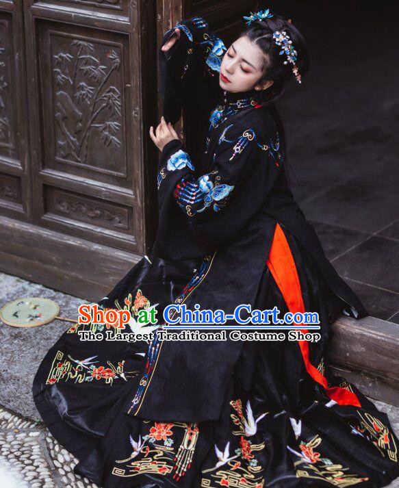Traditional China Ming Dynasty Noble Countess Historical Costumes Ancient Court Woman Black Hanfu Dress Clothing