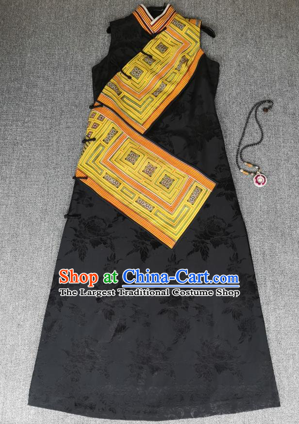 Chinese Embroidered Black Silk Qipao Dress Traditional Women Clothing National Sleeveless Cheongsam