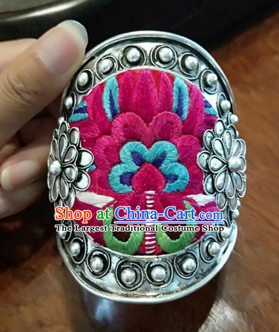 China Traditional Miao Ethnic Embroidered Bangle Accessories Handmade Women Jewelry National Silver Bracelet