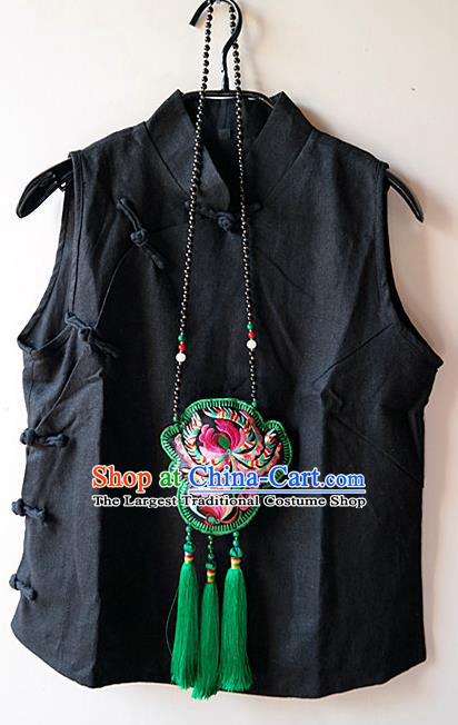 China Handmade Embroidered Necklace Miao Ethnic Folk Dance Accessories National Green Tassel Longevity Lock