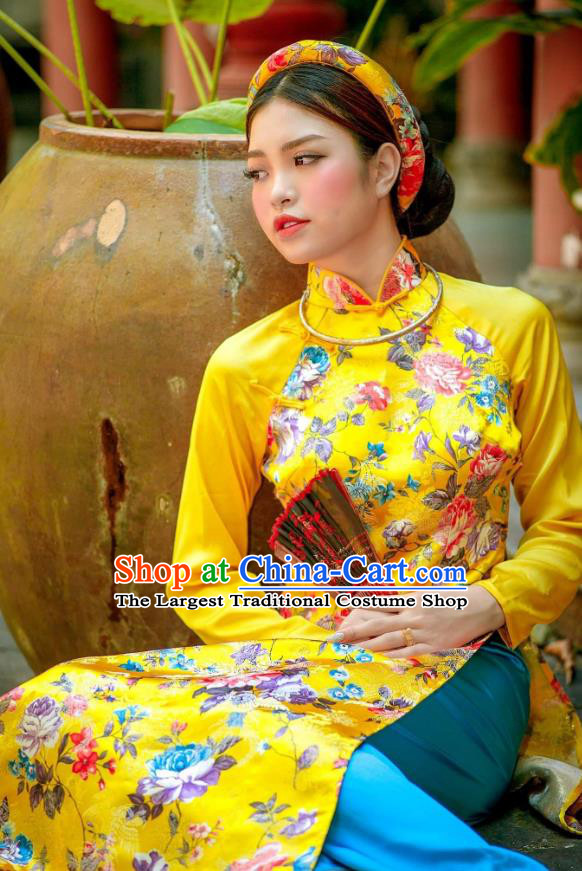 Traditional Vietnamese Ao Dai Qipao Dress and Pants Asian Vietnam Classical Court Yellow Silk Cheongsam Costumes