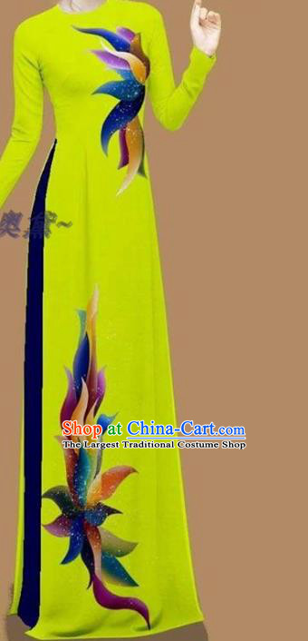 Asian Traditional Custom Yellow Cheongsam Vietnamese Bride Dress Vietnam Women Qipao with Pants Ao Dai Clothing