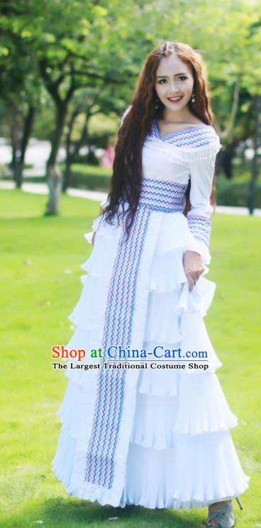 Top Quality China Yao National White Dress Apparels Guizhou Minority Ethnic Bride Costumes Festival Celebration Dance Clothing