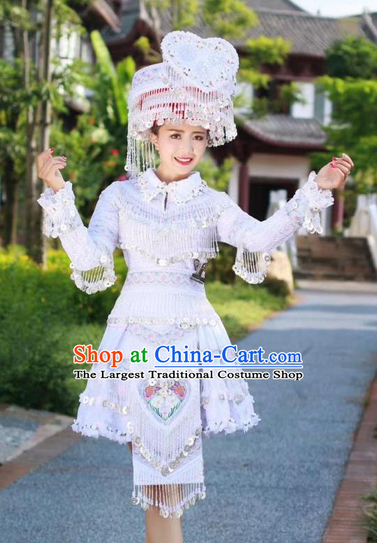 China Miao Minority Women White Short Dress Photography Traditional Clothing Tourist Attraction Stage Show Costumes and Headwear