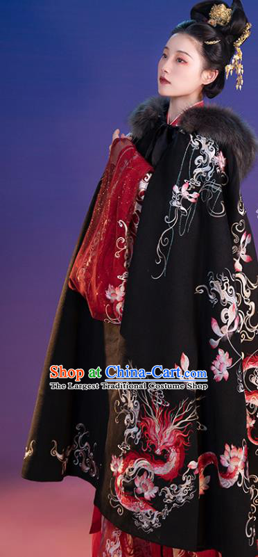 Traditional China Jin Dynasty Clothing Ancient Imperial Concubine Embroidered Black Cloak