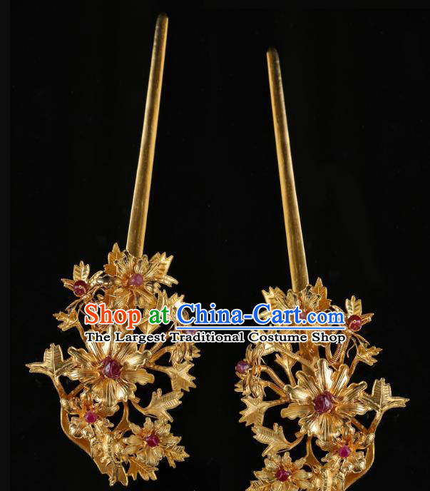 China Traditional Handmade Golden Hair Accessories Ancient Empress Gems Hair Clip Ming Dynasty Palace Garnet Hairpin for Women