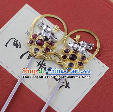 China Ancient Princess Hanfu Hairpin Handmade Hair Accessories Traditional Ming Dynasty Court Silver Rabbit Hair Stick