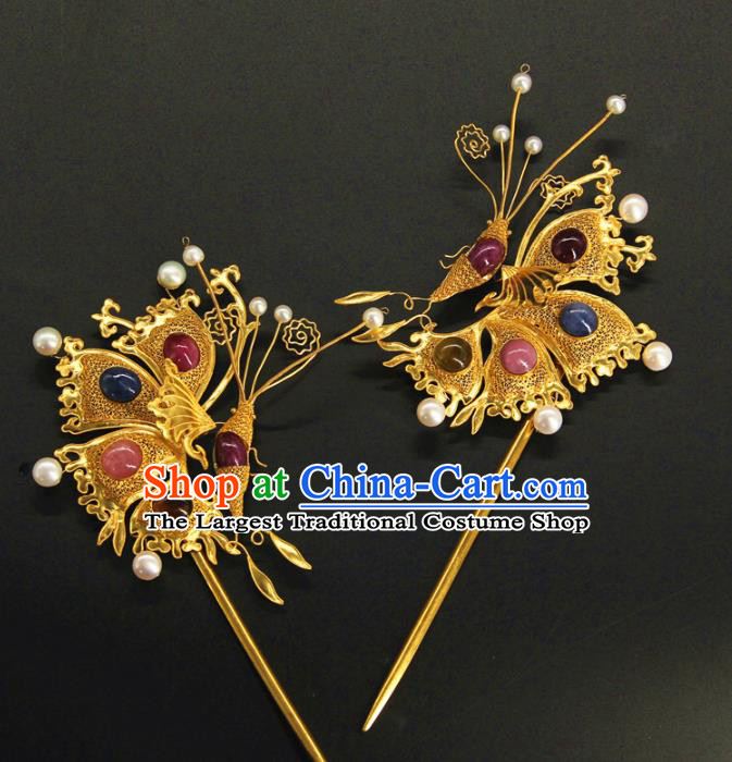 China Traditional Handmade Gems Butterfly Hairpin Ancient Court Hair Accessories Ming Dynasty Golden Hair Stick