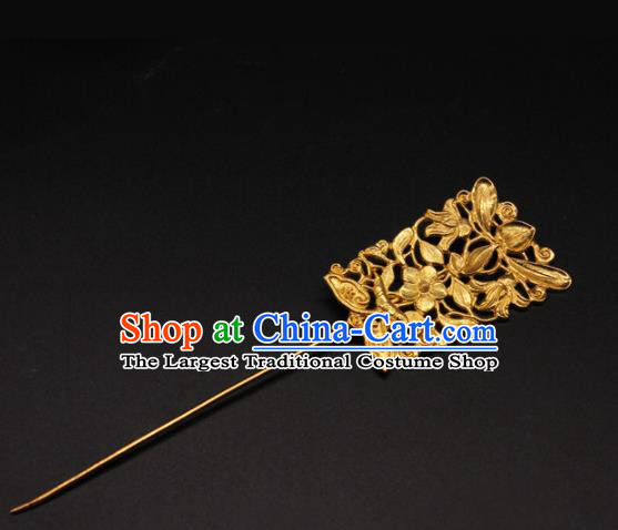 China Handmade Ming Dynasty Carving Butterfly Hairpin Traditional Court Hair Accessories Ancient Empress Golden Hair Stick