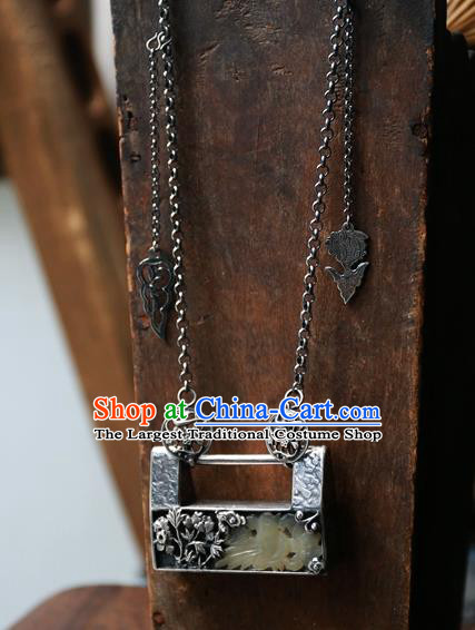 Handmade China Qing Dynasty Accessories Traditional Retro Necklace Pendant National Silver Lock Jewelry