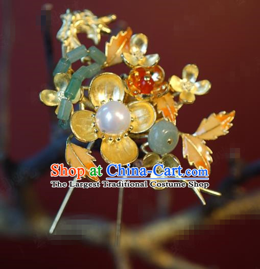 China Traditional Golden Plum Blossom Hair Stick Wedding Xiuhe Suit Hair Accessories Bride Jade Pearl Hairpin