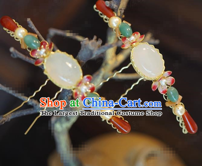 China Traditional Plum Blossom Hair Comb Wedding Xiuhe Suit Hair Accessories Bride Jade Hair Stick