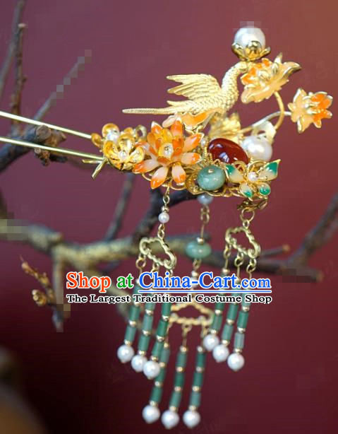 China Traditional Jade Tassel Hair Stick Wedding Xiuhe Suit Hair Accessories Bride Golden Bird Hairpin