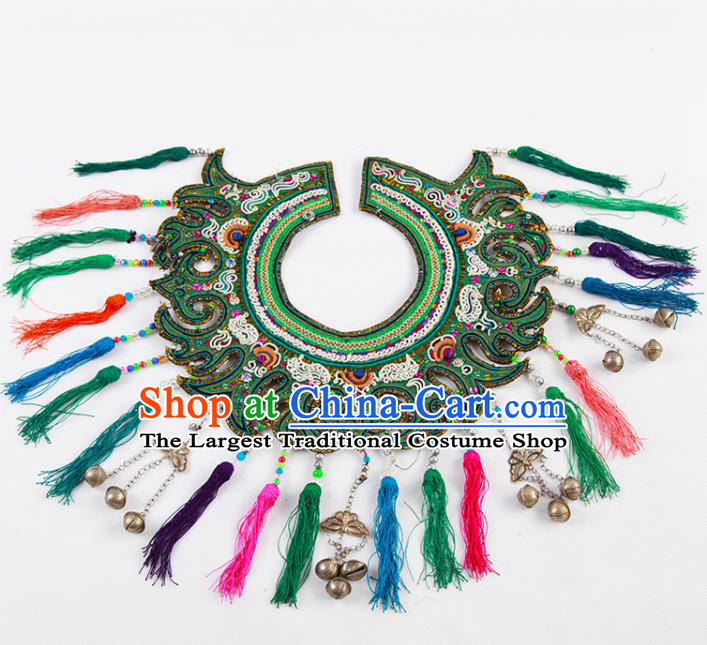 Chinese Traditional Dong Nationality Green Embroidered Shoulder Accessories Ethnic Embroidery Collar Craft