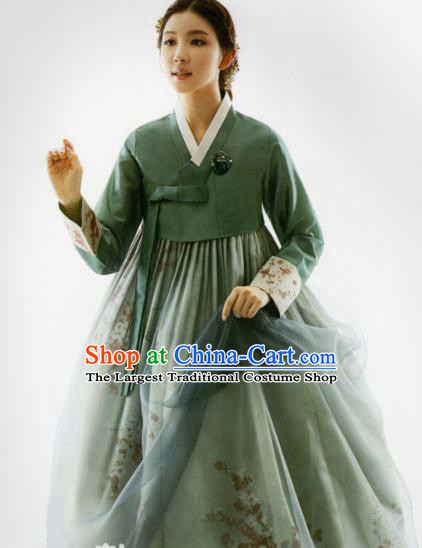Korean Traditional Hanbok Mother Green Blouse and Printing Green Dress Outfits Asian Korea Wedding Fashion Costume for Women