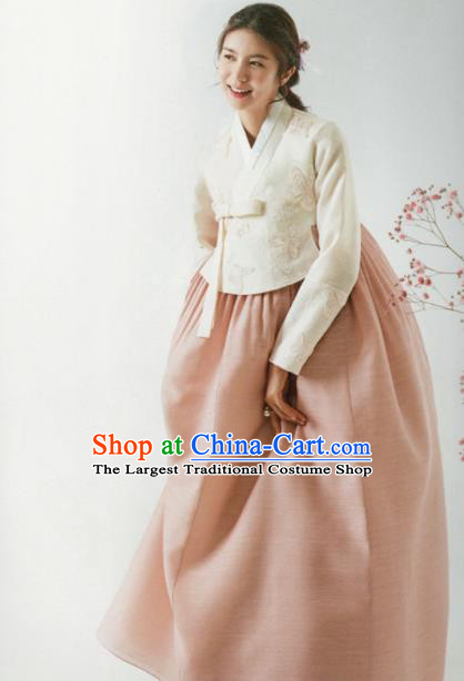 Korean Traditional Hanbok Bride Embroidered White Blouse and Pink Dress Outfits Asian Korea Wedding Fashion Costume for Women