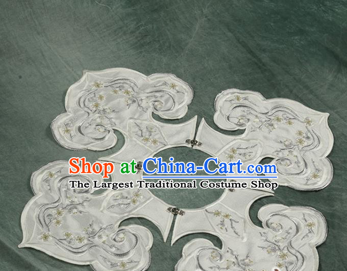 Traditional Chinese Hanfu Embroidered White Cloud Shoulder Handmade Ancient Princess Cape Accessories for Women