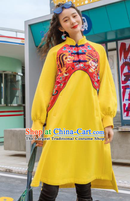 Chinese Traditional Embroidered Tiger Yellow Jacket National Overcoat Costumes for Women