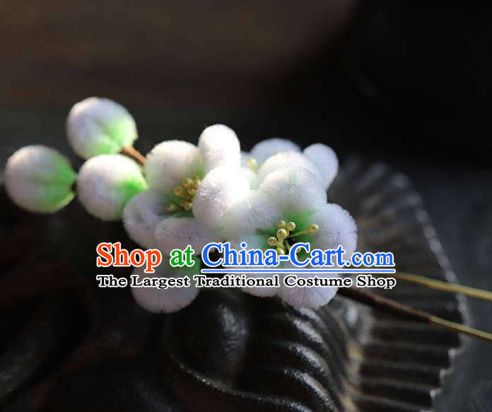 Traditional Chinese Handmade Green Velvet Plum Blossom Hairpins Headdress Ancient Hanfu Hair Accessories for Women