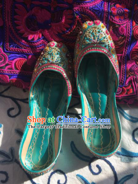 Asian India Traditional Embroidered Beads Green Leather Shoes Indian Handmade Shoes for Women