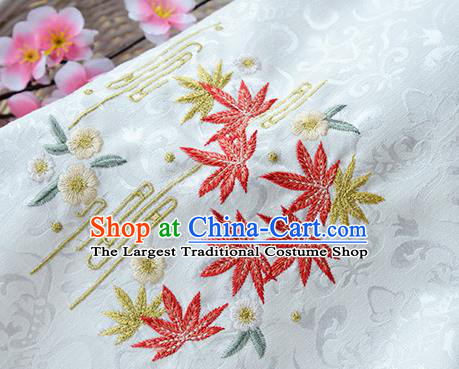 Chinese Traditional Embroidered Maple Leaf White Silk Applique Accessories Embroidery Patch