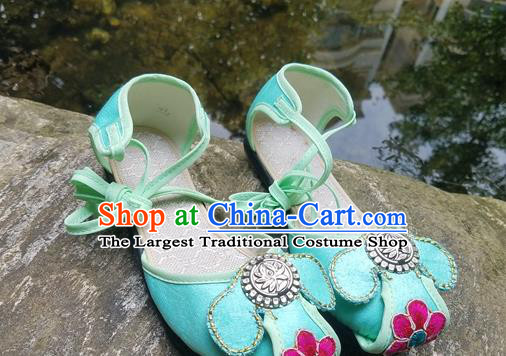 Traditional Chinese Yunnan National Light Green Shoes Women Shoes Embroidered Sandal