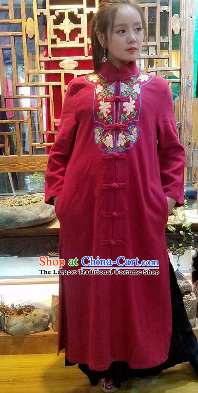 Traditional Chinese Embroidered Red Dust Coat Handmade National Overcoat Costume for Women