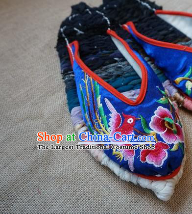 Traditional Chinese Embroidered Flowers Royalblue Satin Slippers Handmade Ethnic National Shoes Hanfu Shoes for Women